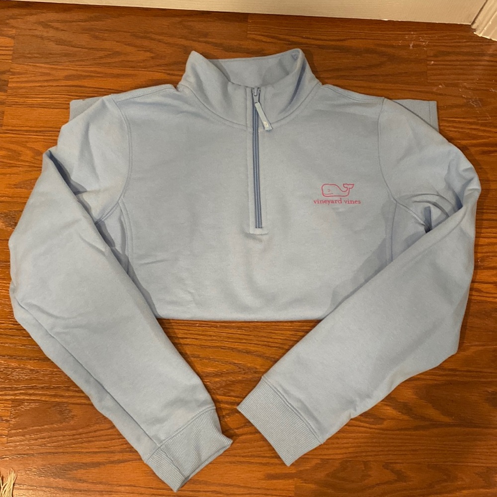 Vineyard Vines 3/4 zip collared sweatshirt. Size medium